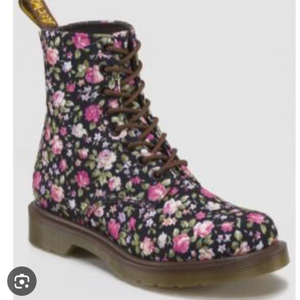 Dr martens rose canvas page black noir boot (rare)